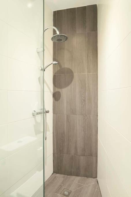 Moderno apartamento en Plaza Merced Málaga Exterior foto