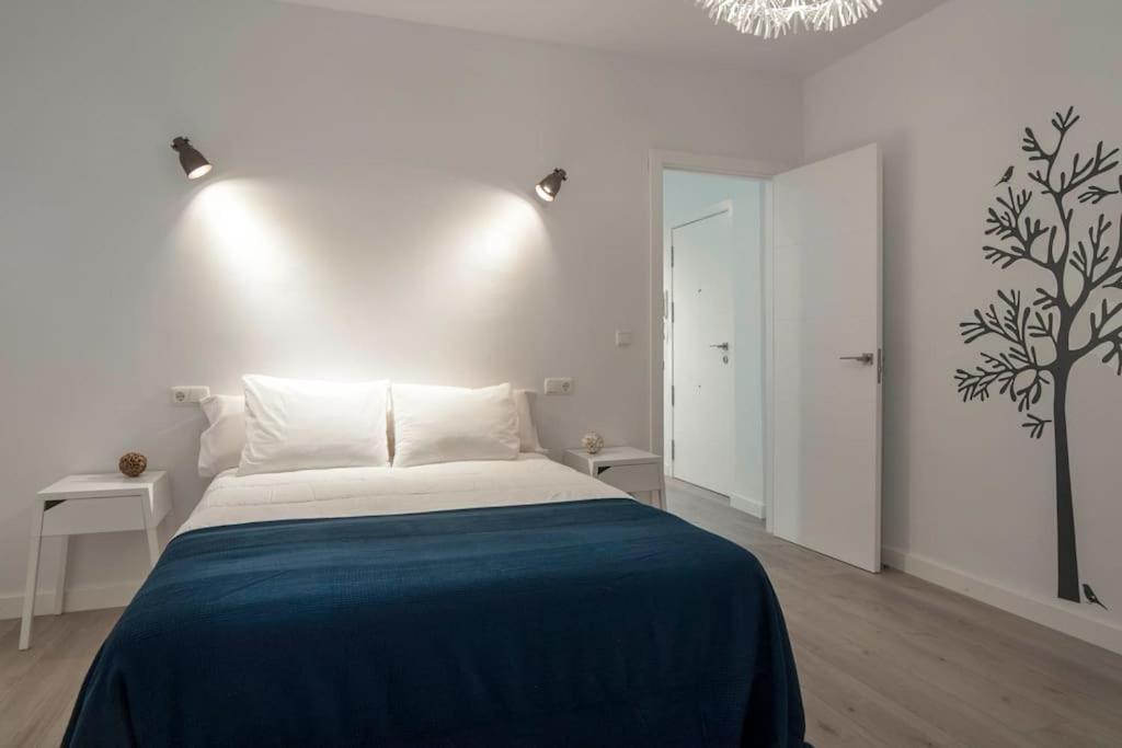Moderno apartamento en Plaza Merced Málaga Exterior foto