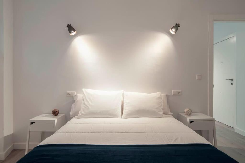 Moderno apartamento en Plaza Merced Málaga Exterior foto